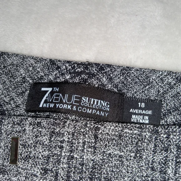 7th Ave NY&CO Black & Gray Knit Wide Leg Trousers size 18 - Picture 4 of 12